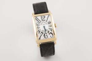 Reloj Franck Muller modelo "Long Island", de oro rosa para señora. Sistema de cuarzo para maquinaria suiza. Salida: 3.000 euros