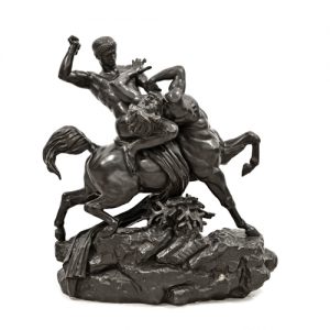 387 Antoine-Louis Barye Heracles matando al Centauro. Grupo escultórico en bronce pavonado firmado y con sello de fundición de Bardedienne fondeur..00 387 Antoine-Louis Barye Heracles matando al Centauro. Grupo escultórico en bronce pavonado firmado y con sello de fundición de Bardedienne fondeur..00
