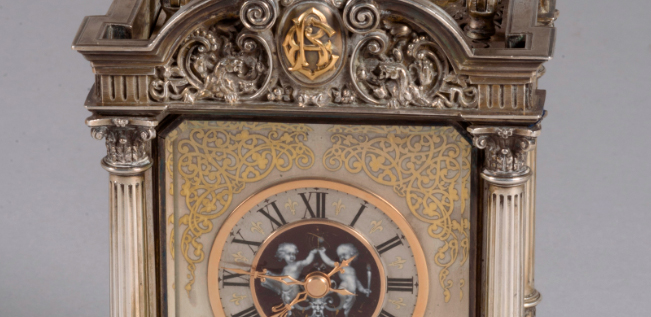 Un reloj de viaje de Le Roy & Fils, lo mejor de la subasta de Retiro