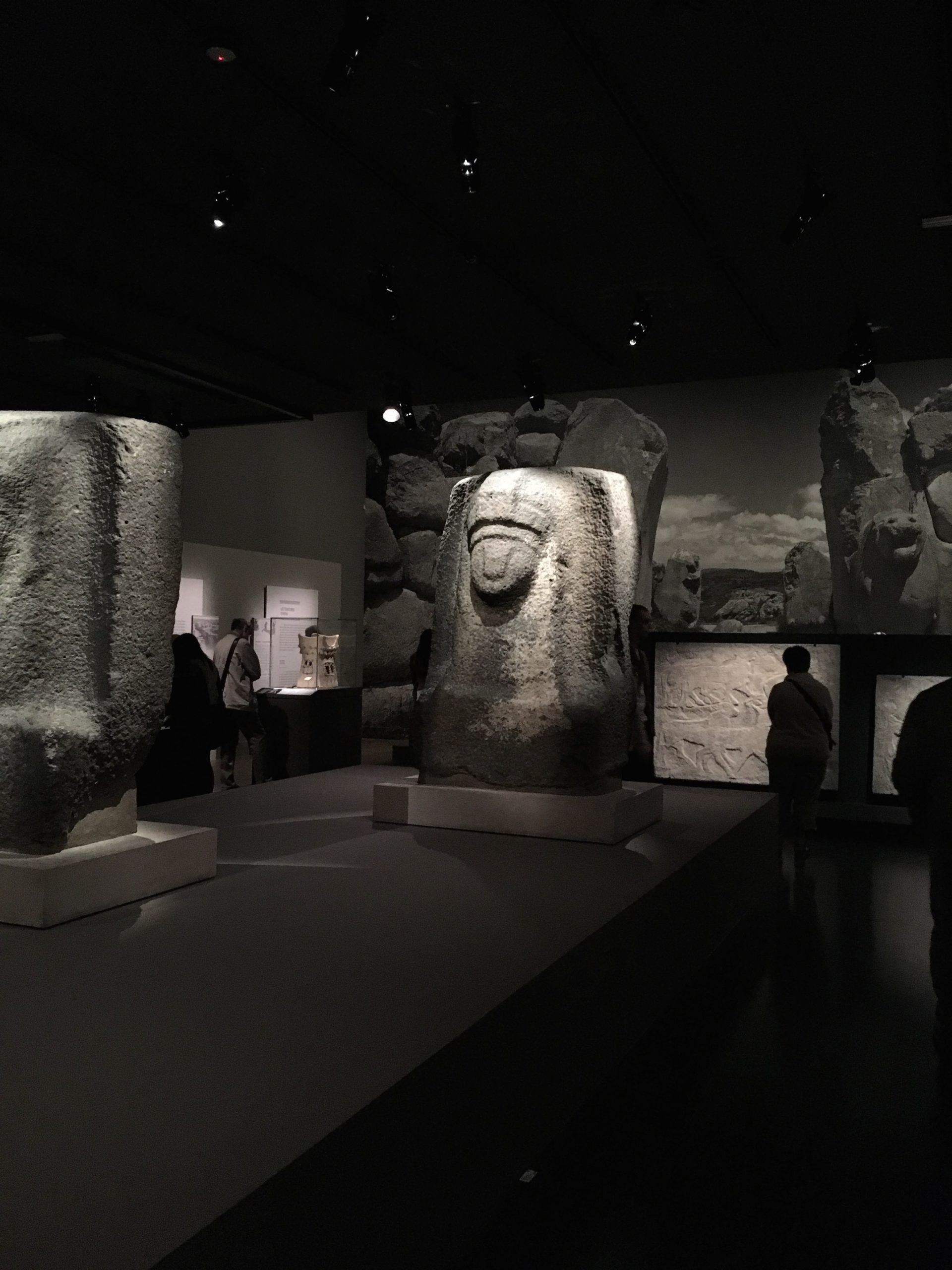 Los reinos olvidados de Hititas y Arameos en el Louvre