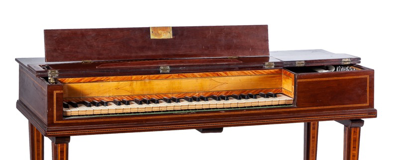 Un pianoforte de Juan del Mármol, lo mejor de la subasta de Goya