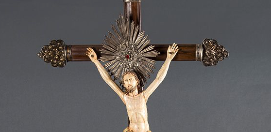 Un Cristo de marfil indo-portugués del XVIII lo mas llamativo en Fernando Durán
