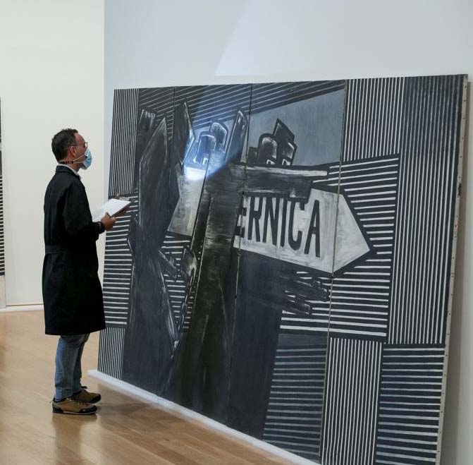 El mural ‘Guernica’ de Ibarrola vuelve al Museo de Bellas Artes de Bilbao