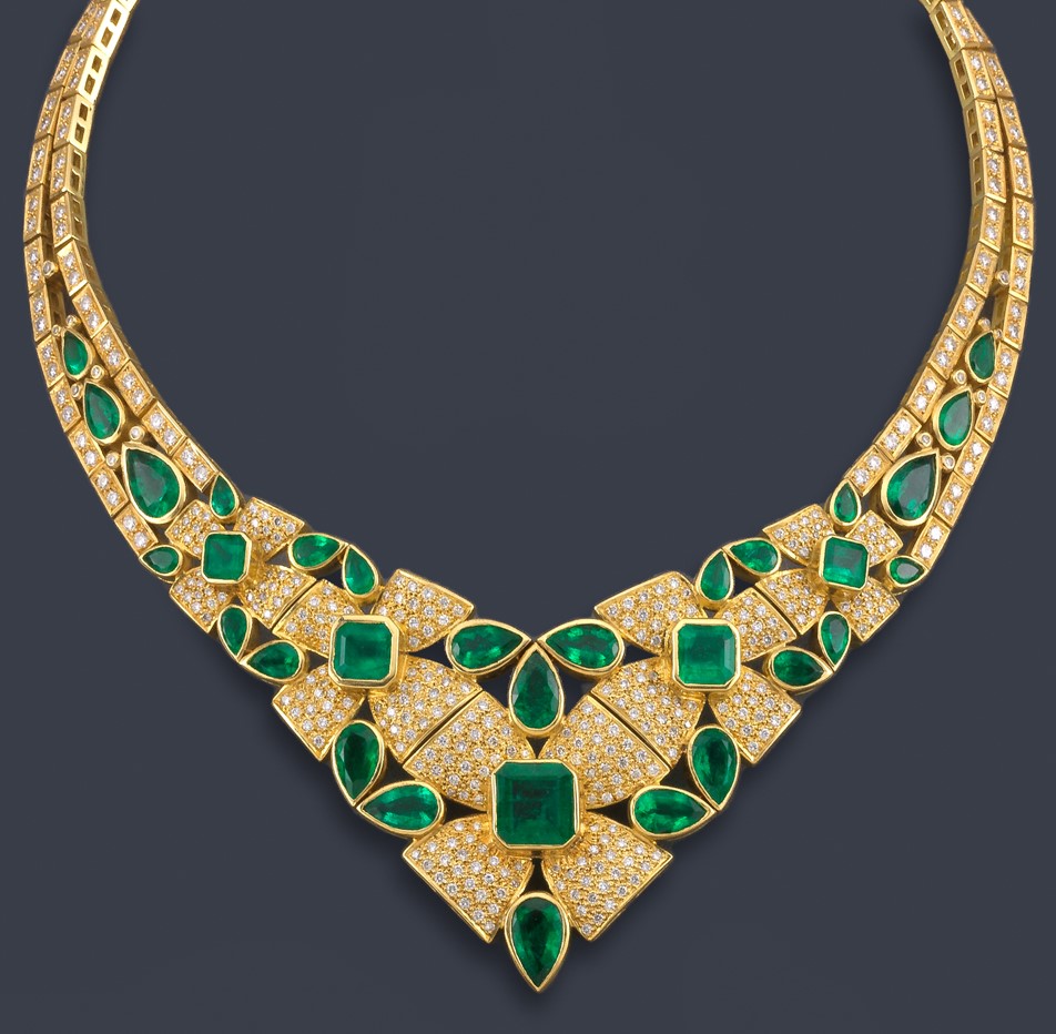 Un collar de esmeraldas en Segre