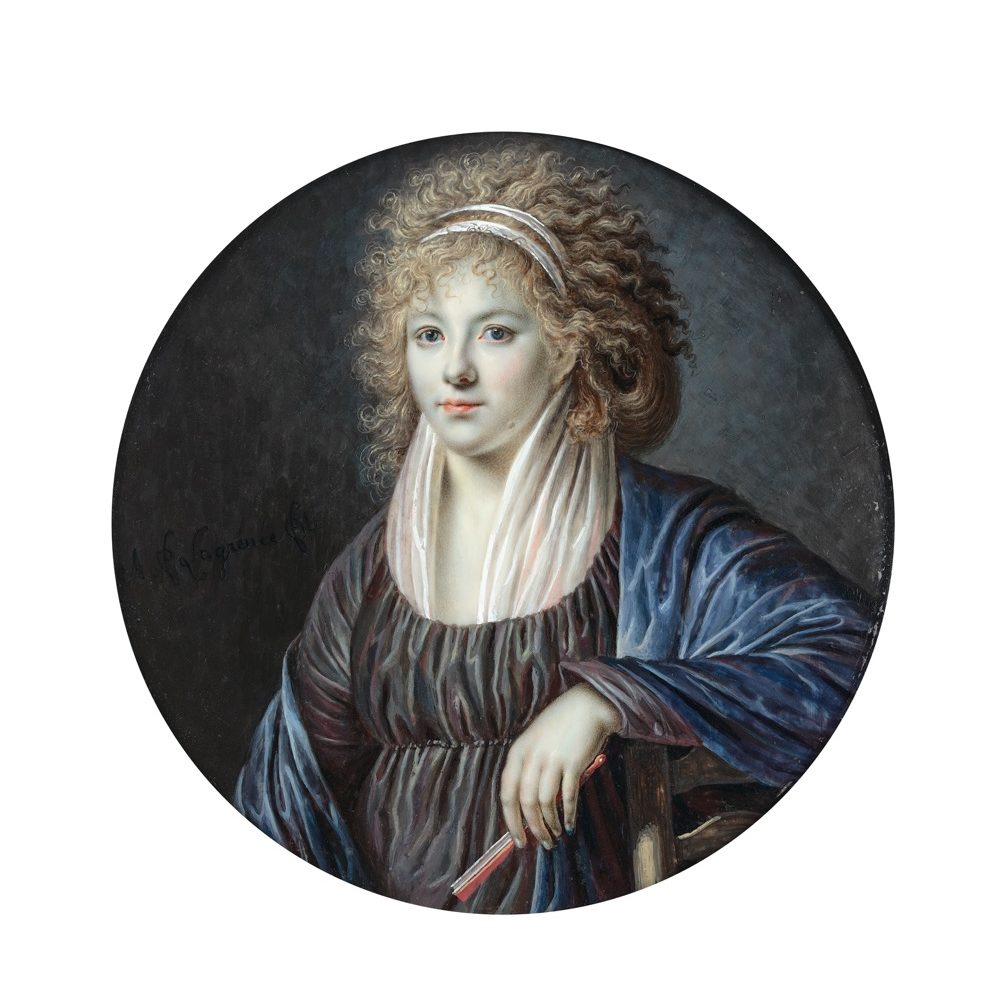 Lote 56. Anthelme-François Lagrenée. París, 1774-1832. Mujer con vestido negro y chal azul sosteniendo un abanico. Miniatura redonda sobre marfil. Estimación: 5.000 - 7.000 euros. © Artcurial