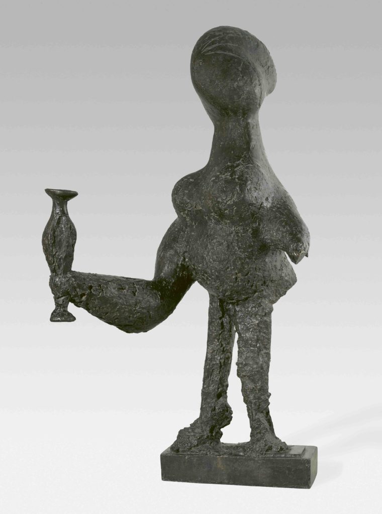 Obra para la posteridad: escultura familiar de yeso