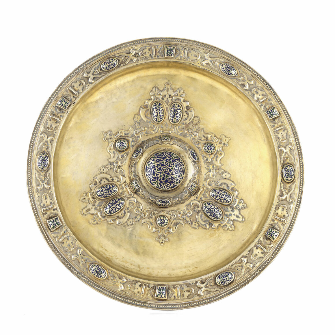 Una fuente de época Felipe III en plata sobredorada y esmaltes sobresale Abalarte