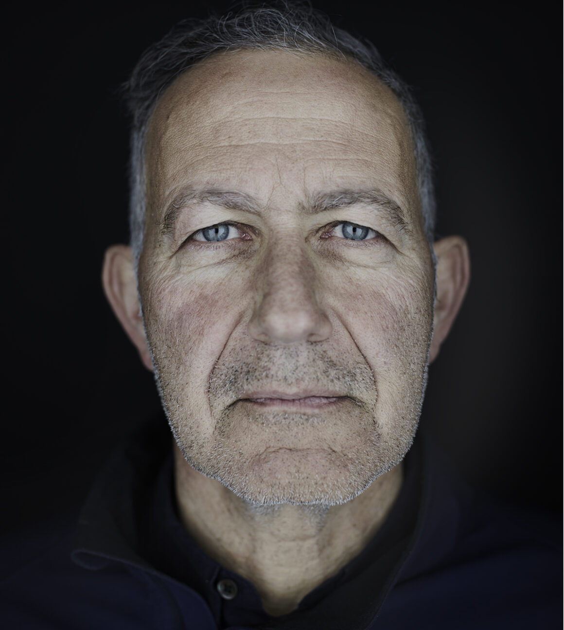 Nadav Kander: «La gente sigue creyendo que la fotografía es solo un instante»