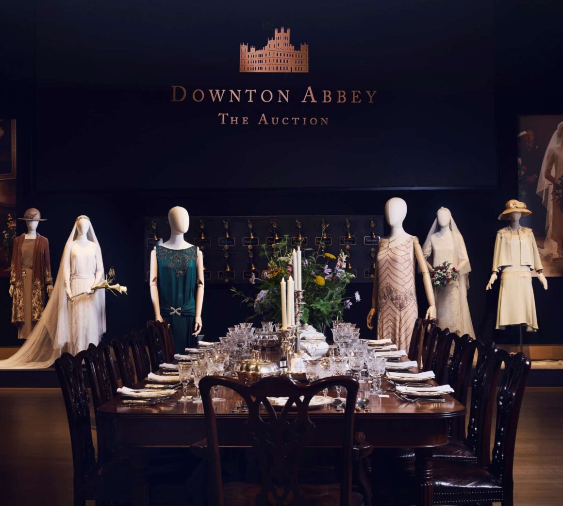 250814_Bonhams_Aug_A_00335 1_1 La subasta de Downton Abbey alcanza los 1,9 millones de euros en Bonhams