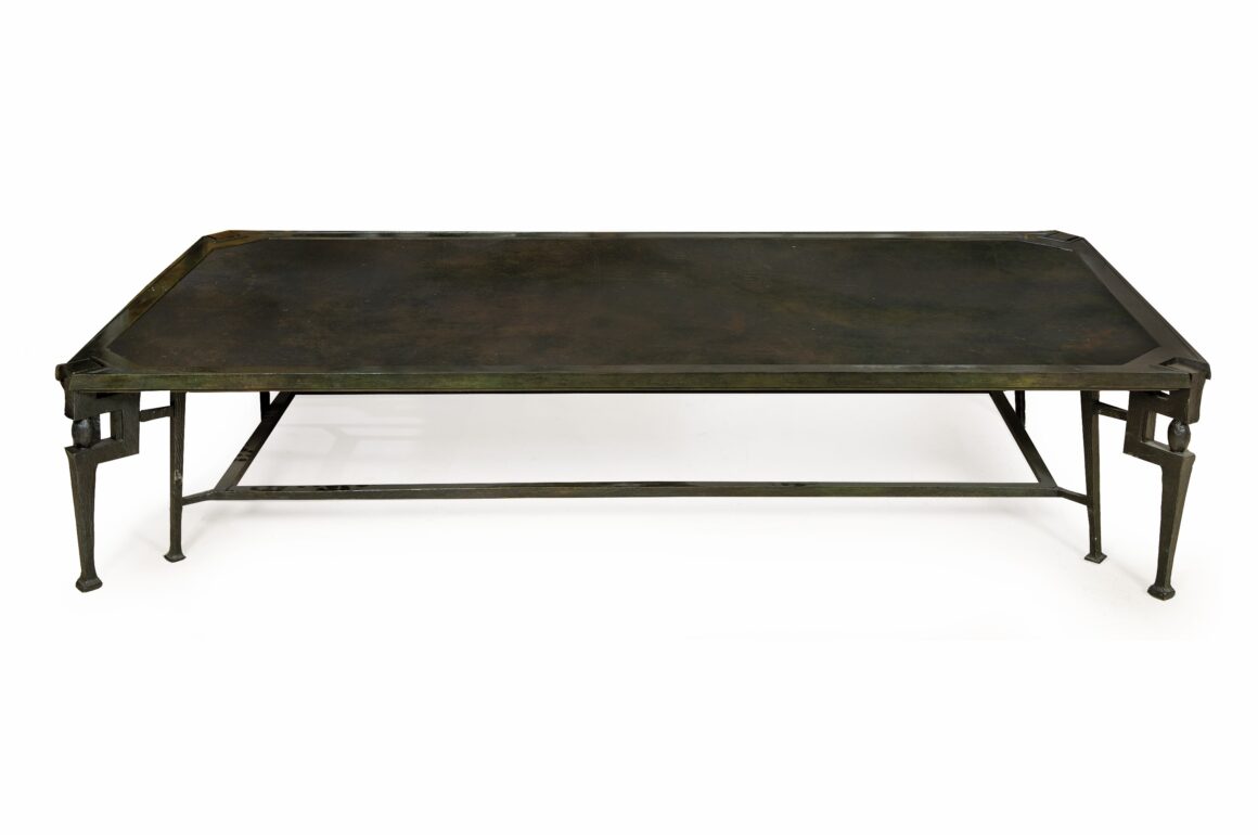 1280 Una mesa de Laurence Montano a la venta en Segre