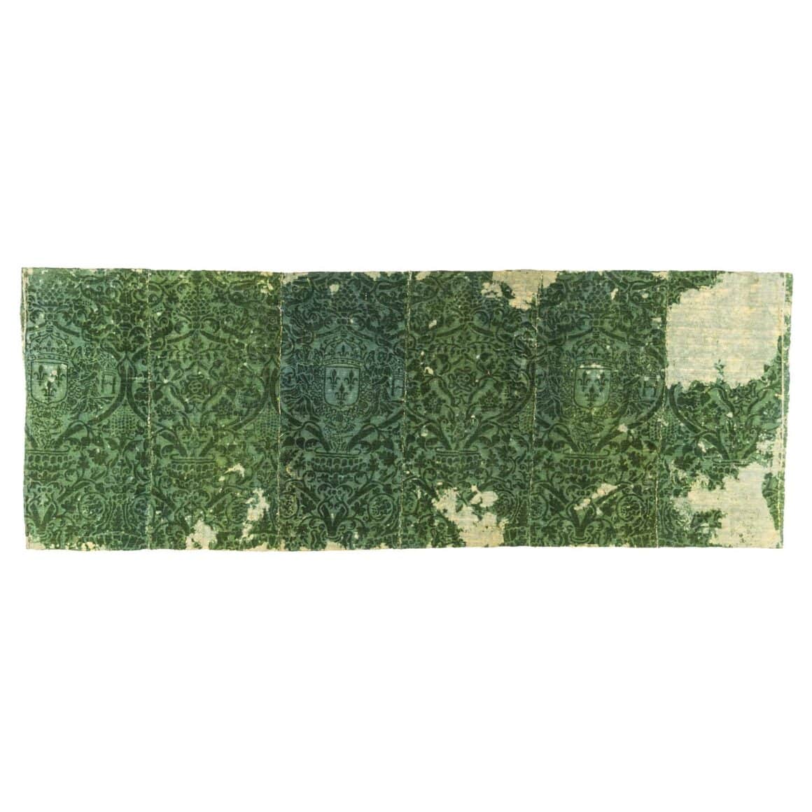 1472 Un fragmento textil con emblema de Enrique II llama la atención en Abalarte